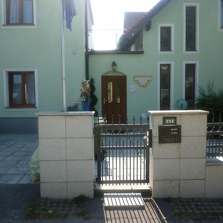 Gartenpension Prosl Βιέννη Εξωτερικό φωτογραφία